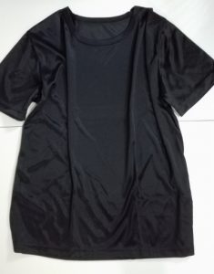 100円均一ショップ・キャンドゥのTシャツを買ってみた