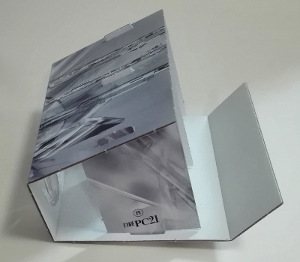 nikkei-pc-furoku-vr-goggle-yoko